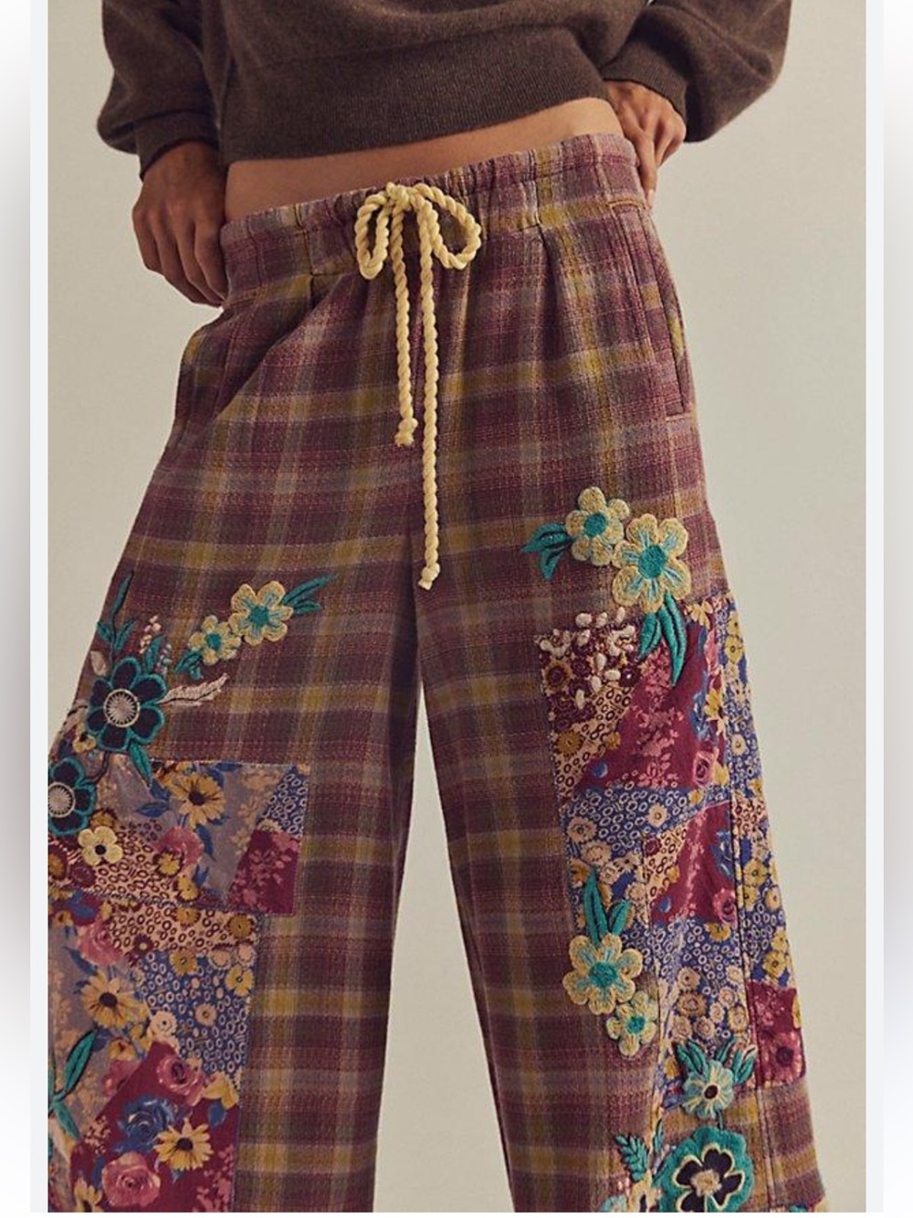 NWT FREE PEOPLE BROOKS EMBROIDERED WIDE LEG PATCHWORK PANTS 🔥🔥 - Picture 2 of 7
